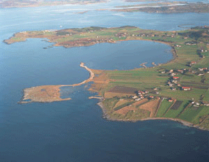 Figur 15.3 Jærstrendene landskapsvernområde. Fotoet
 viser nordspissen av Jæren med bl.a. Tungenes og Børauen.
