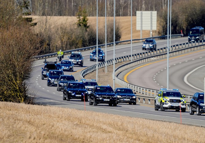 A photo showing a motorcade with Ukraine’s President Volodymyr Zelenskyy on the E6 from Gardermoen Airport to Oslo in 2025.