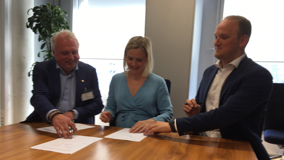 På møtet ble avtale om felles kamp mot skrantesjuke (CWD) på hjortevilt signert.