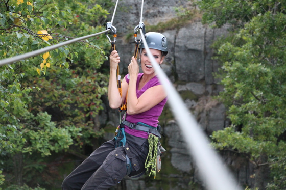 Hos Aktiv Fritid kan du delta på spennende aktiviteter som zipline, klatring, sykling og rappellering. Hos Aktiv Fritid kan du delta på spennende aktiviteter som zipline, klatring, sykling og rappellering.
