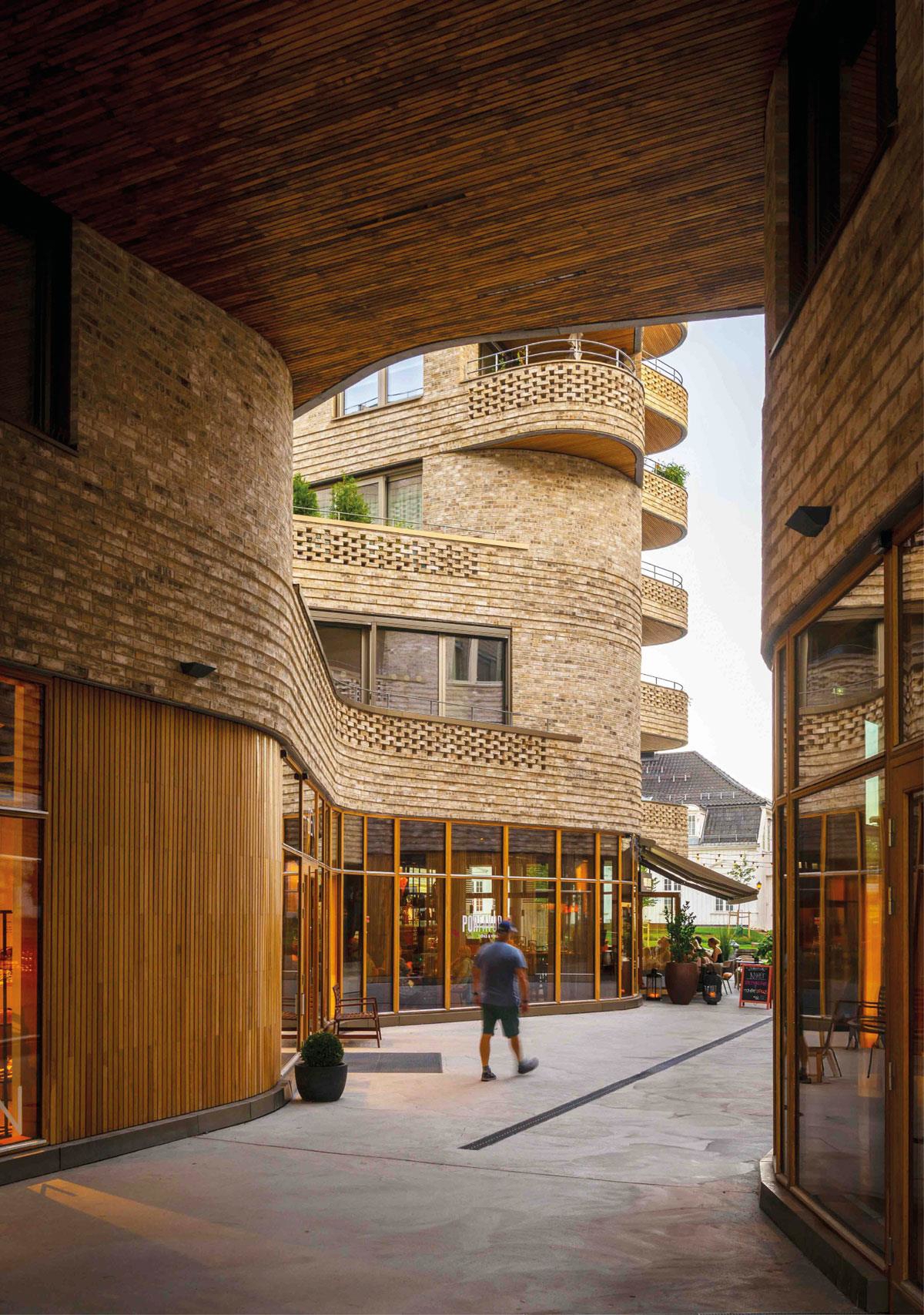 Bilde 33: Wesselkvartalet, Asker. Utbygger: Wesselkvartalet AS. Arkitekt/landskapsarkitekt: Vigsnes + Kos-berg++ arkitekter AS/Gullik Gulliksen AS. Fotograf: Nils Petter Dale