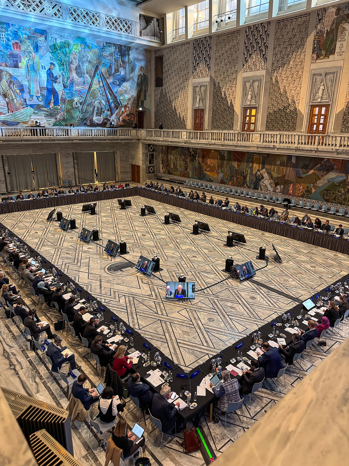 Figur 3.3 Møte i den globale alliansen for implementering av tostatsløsningen i Oslo 15. januar 2025.