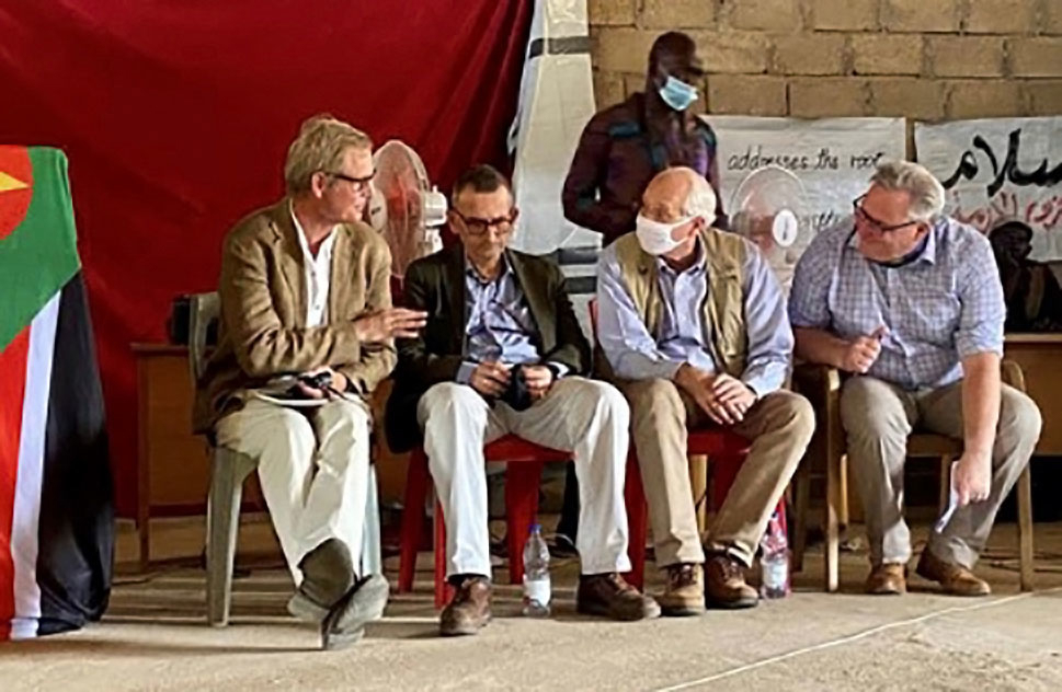 Figur 3.8 Avbildet et besøk til Kauda i Sudan i 2021 med Troika-representanter fra Norge, USA og Storbritannia, i tillegg til spesialrepresentanten for FNs generalsekretær i Sudan.
