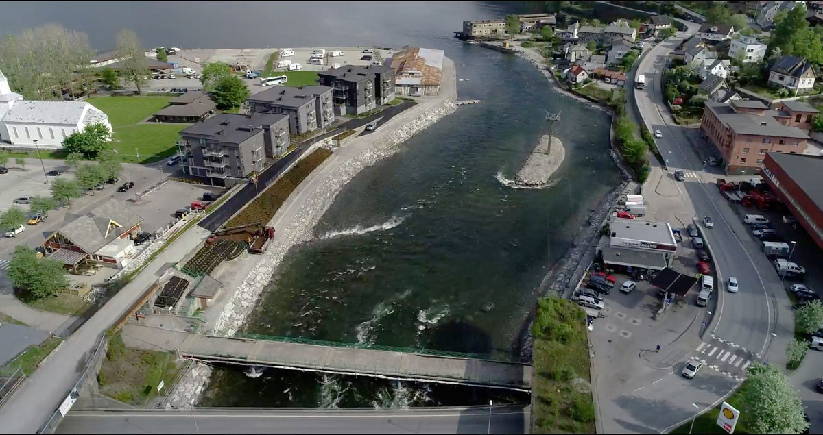 Figur 3.1 Utløpet av Opo ved Odda sentrum i Ullensvang kommune.