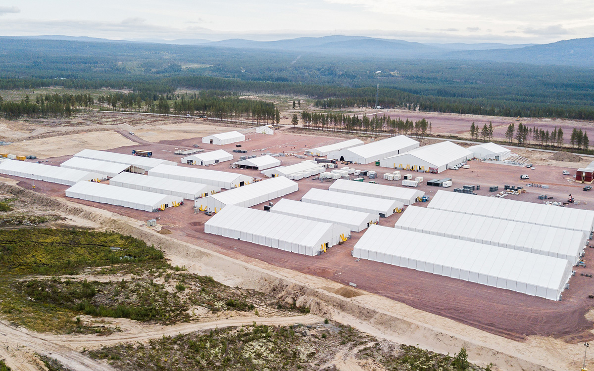 Figur 12.23 Nødvendig infrastruktur er avgjørende for alliert støtte, trening og øving. Den midlertidige leiren Camp Rødsmoen på Rena er bygget for å huse allierte soldater på større øvelser som blant annet Trident Juncture i 2018 og Cold Response i 2022.