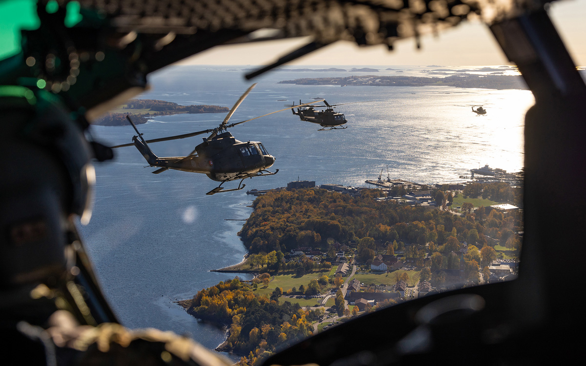 Figur 12.8 Spesialstyrker er en strategisk ressurs for norske myndigheter. Her vises helikoptre fra 339 skvadron, Special Operations Aviation Squadron (SOAS).