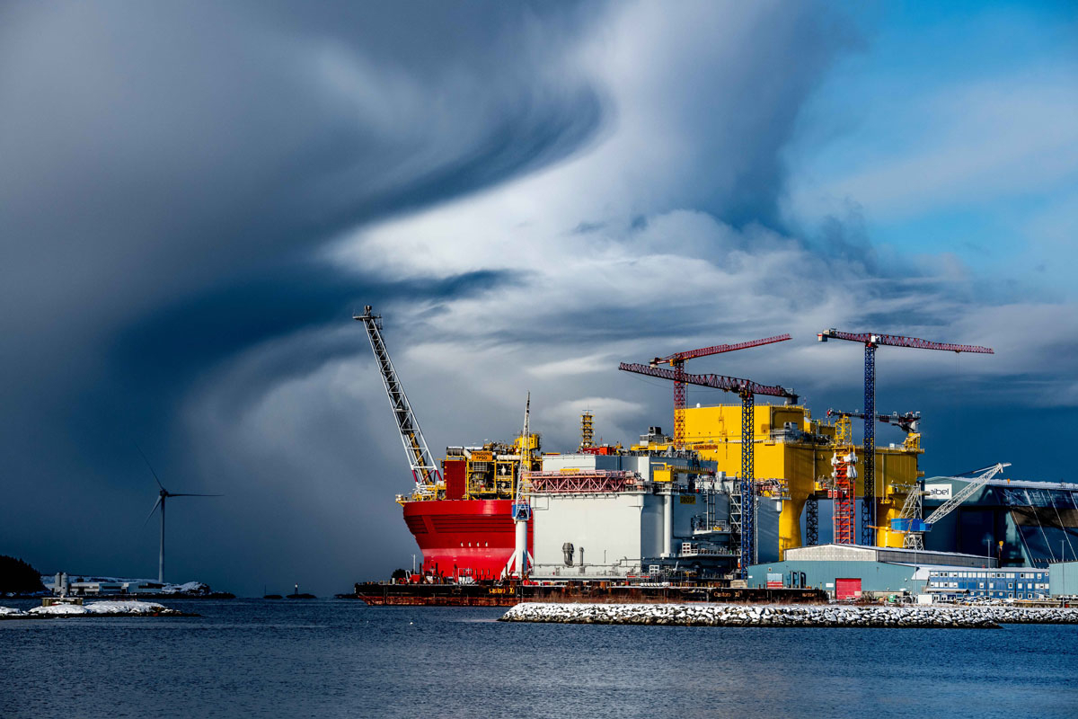 Photo of production of offshore wind arms.