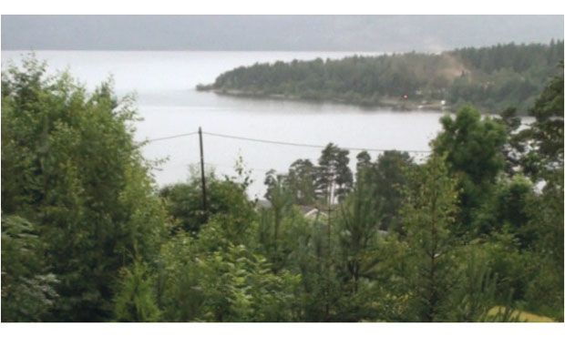 Figur 7.12 Kl. 17.53. Ingen båter er synlige i farvannet mellom øya og landsiden.