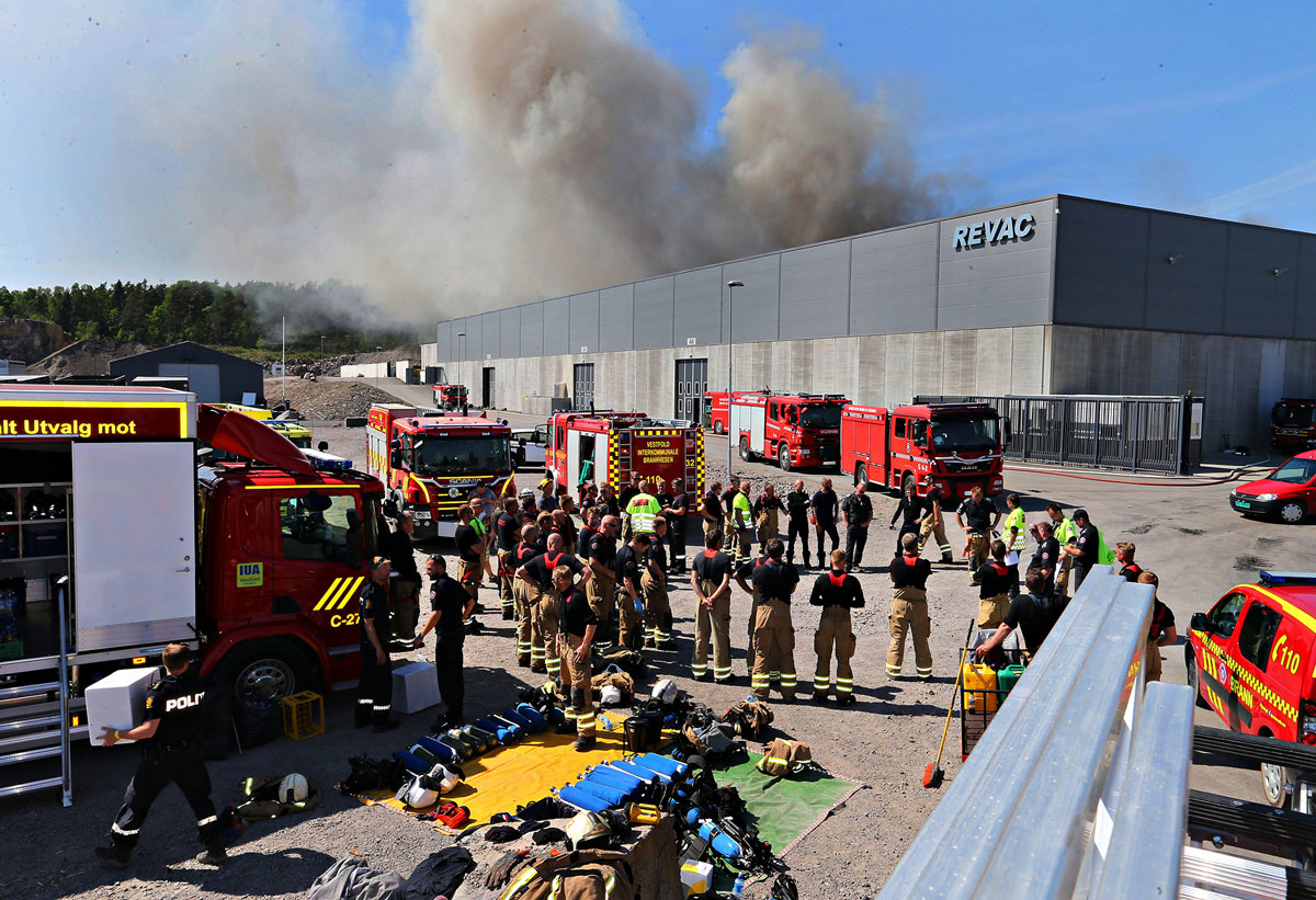 Figur 7.5 Brann i Revacs avfallsanlegg på Revetal i Vestfold i 2018.