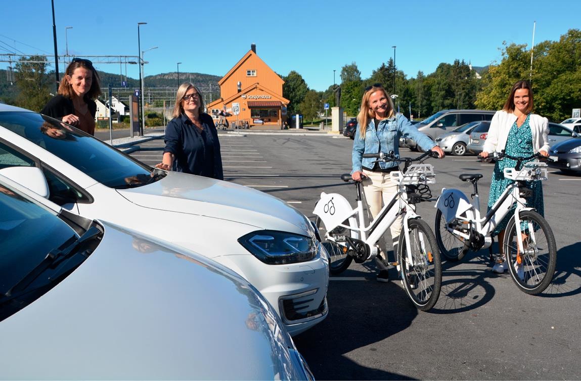 Et bilde som inneholder utendørs, himmel, bil, bilvei

Automatisk generert beskrivelse