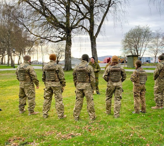 Den nye og banebrytende utdanningen for ukrainske militærpsykologer gjennomføres ved Operasjon Gungne. Kurset, som går under navnet «Military Mental Health», er utviklet på direkte forespørsel fra ukrainerne