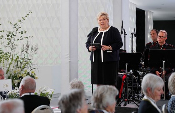 Statsminister Erna Solberg taler.