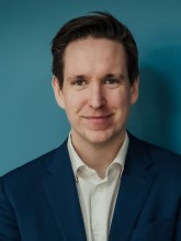 Portrett av Helge Kvamsås