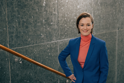 Portrett av kultur- og likestillingsminister Anette Trettebergstuen